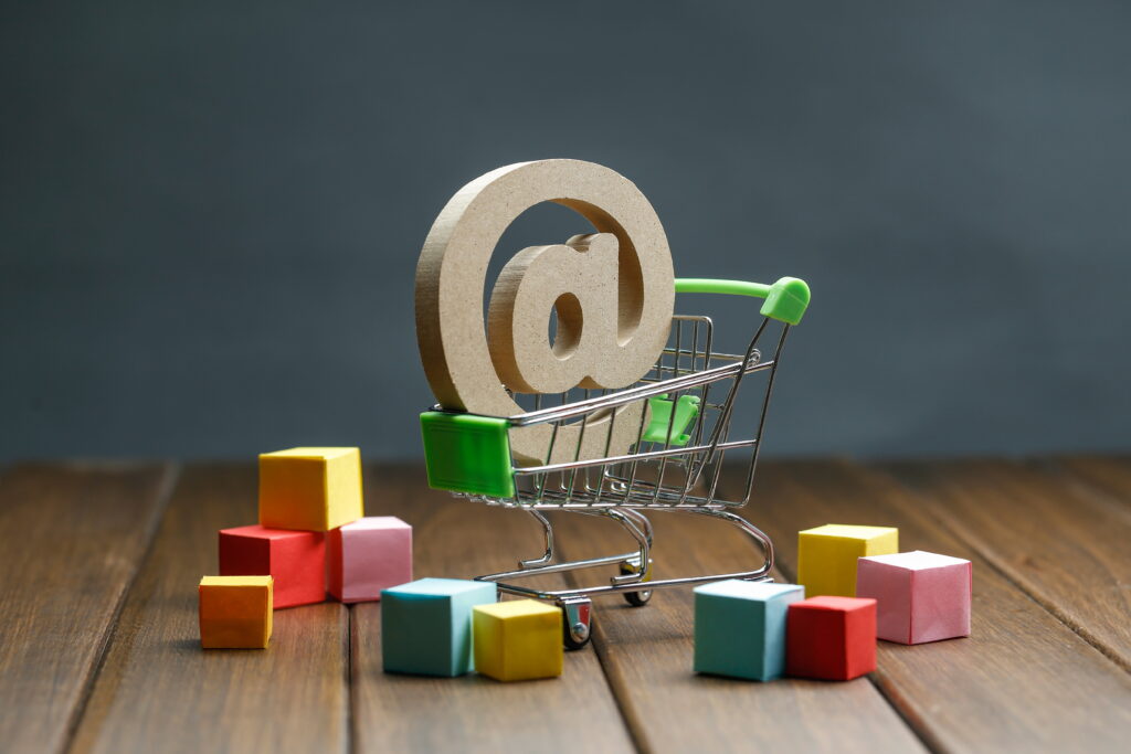 Social Commerce Strategies